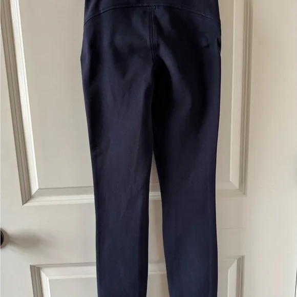 Lululemon pull-on pants - Picture 4 of 11